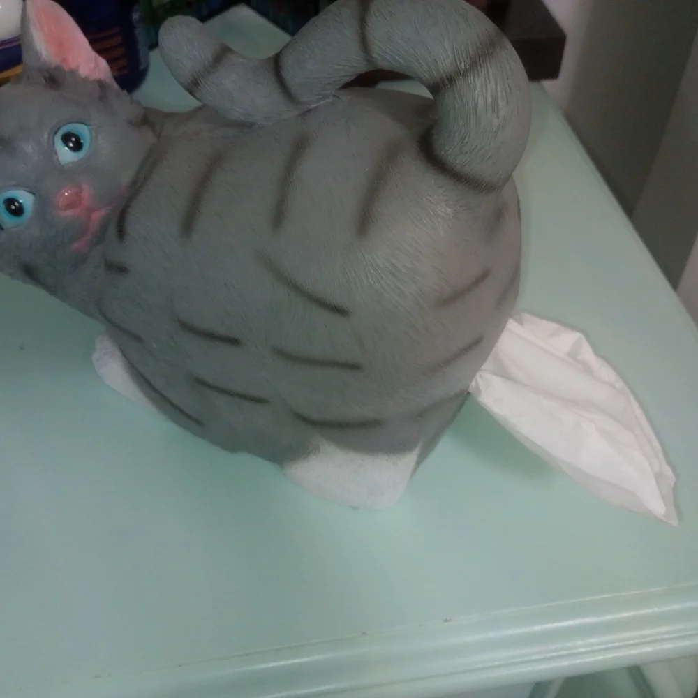 Cat Tissue Holder